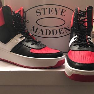Steve Madden tennis shoes